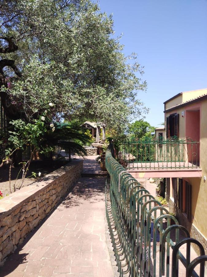 Il Casale Del Cortonese Apartment Сасари Екстериор снимка